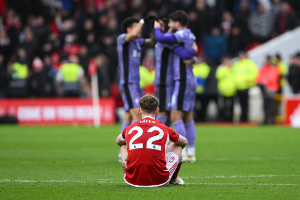 並提及德羅 並提及德羅