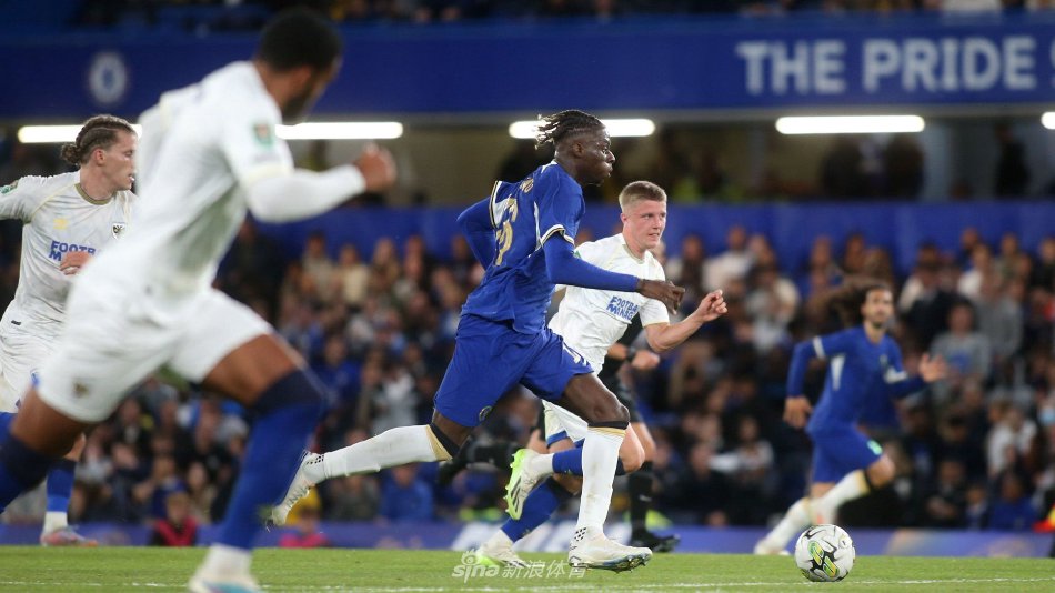 彩表现而变 彩表现而变